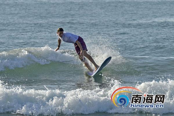 荣科科技：预计2023年度净利润为2500万元~3700万元